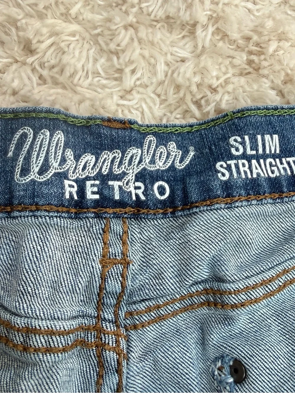 Wrangler Men's Retro Slim Fit Straight Leg Blue Denim Jeans 36” x 34”